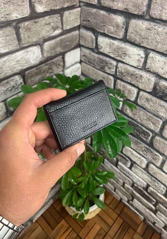 Guard Black Leather Card Holder