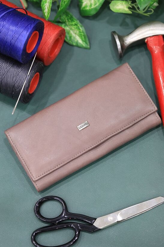 Guard Brown Leather Women's Wallet