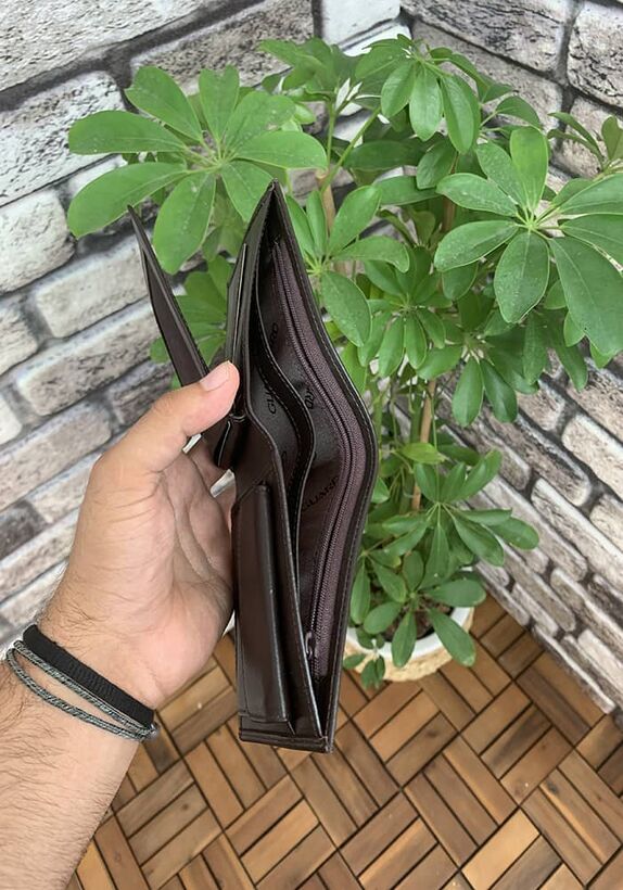 Guard Coin Compartment Horizontal Brown Leather Men's Wallet Guard Coin Compartment Horizontal Brown Leather Men's Wallet