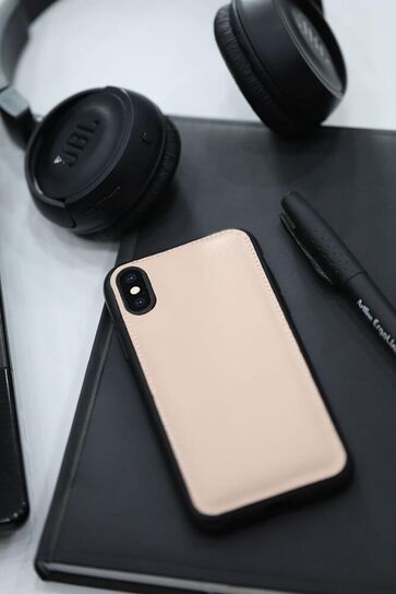 Guard - Guard Powder Leather iPhone X / XS Phone Case